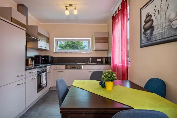 Ferienwohnung Diamond フリードリヒスハーフェン エクステリア 写真
