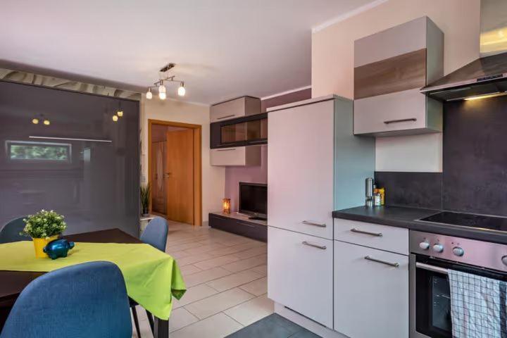 Ferienwohnung Diamond フリードリヒスハーフェン エクステリア 写真